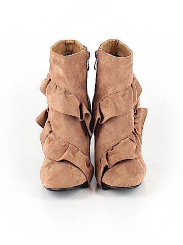 Weeboo Ankle Boots (view 2)