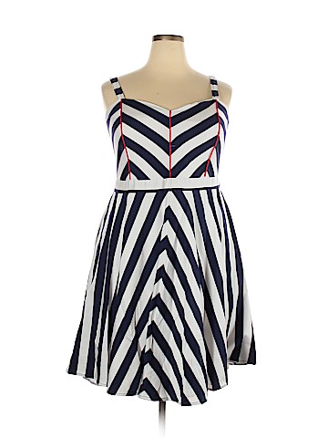 City Chic Casual Dress (view 1)