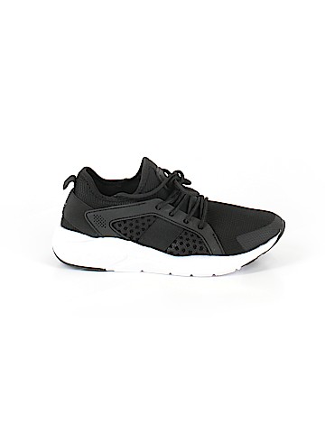 Demi Lovato Fabletics Sneakers (view 1)