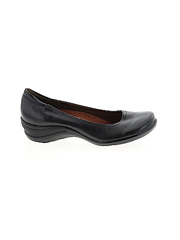 Hush Puppies Flats (view 1)