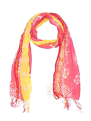 Claire's Scarf (view 1)