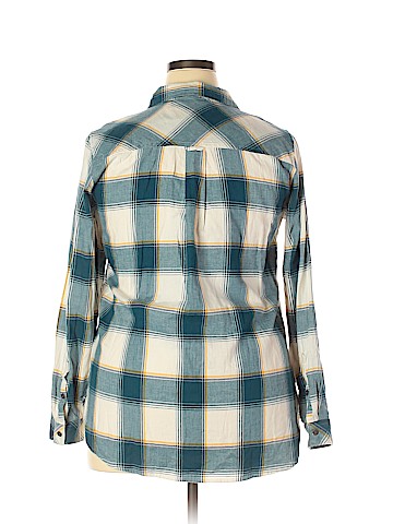 Sonoma Goods for Life Long Sleeve Button-Down Shirt (view 2)