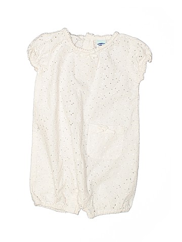 Old Navy Short Sleeve Outfit (view 1)