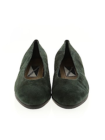 Mootsies Tootsies Flats (view 2)