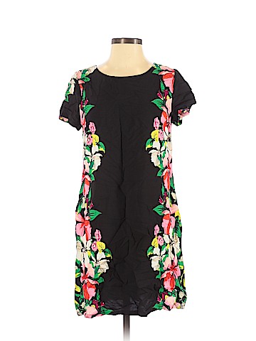 Old Navy Casual Dress (view 1)