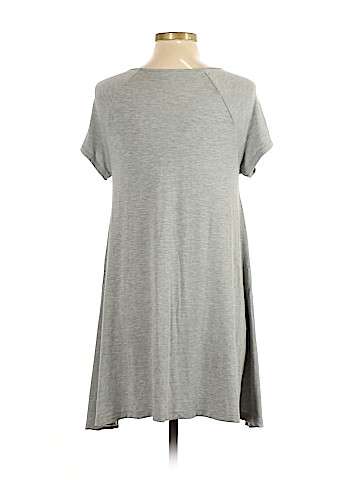 Old Navy Casual Dress (view 2)