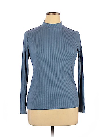 Uniqlo Pullover Sweater (view 1)