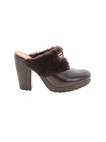 Hunter Heels (view 1)