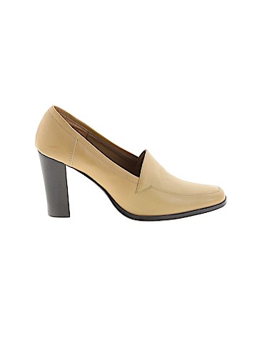 Cinderella of Boston Heels (view 1)