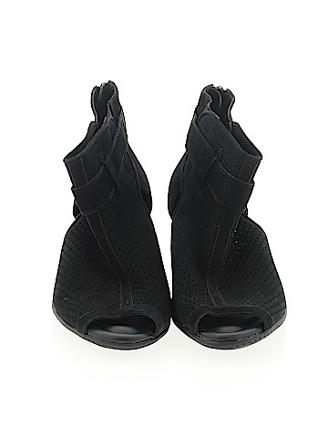 Earth Ankle Boots (view 2)