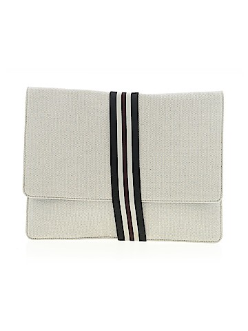 Theory Clutch (view 1)