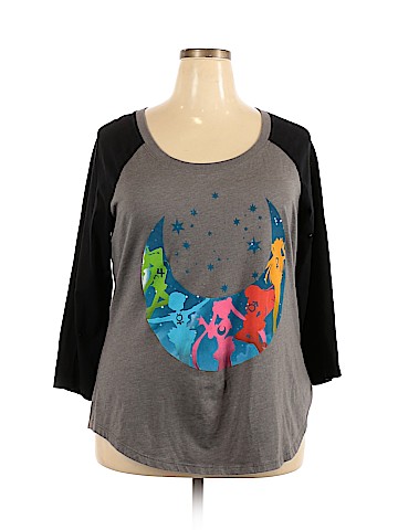 Assorted Brands 3/4 Sleeve T-Shirt (view 1)