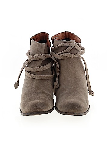 Dolce Vita Ankle Boots (view 2)