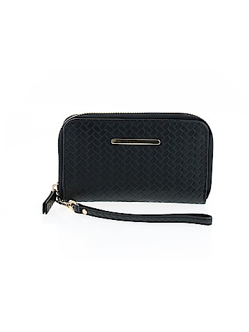 Unbranded Wristlet (view 1)