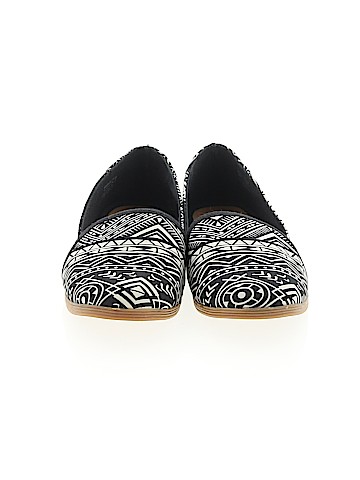 Call It Spring Flats (view 2)