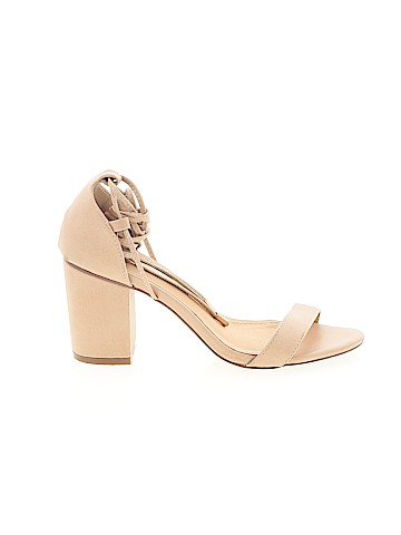 Lulu's Heels (view 1)