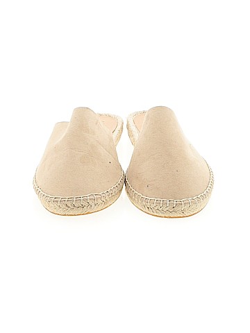 Loft design by... Flats (view 2)