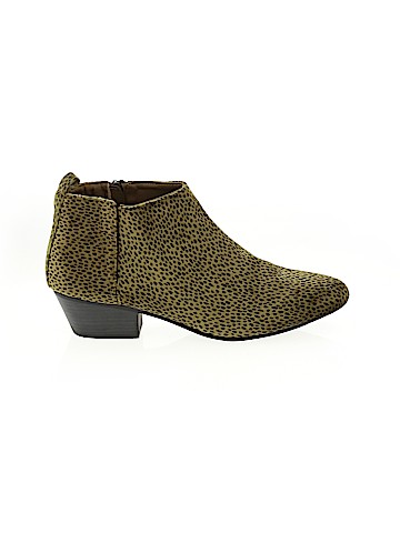 Old Navy Ankle Boots (view 1)