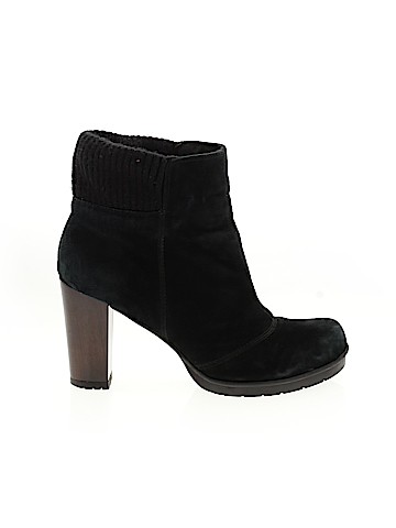 Kenneth Cole REACTION Ankle Boots (view 1)