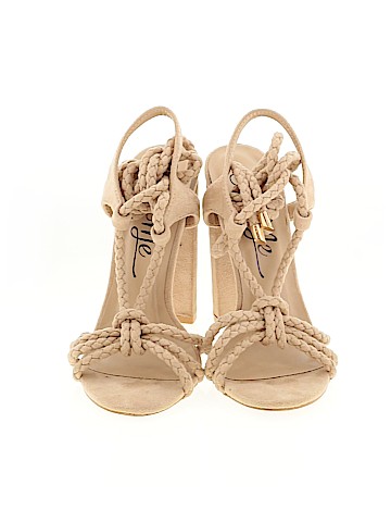 so Me Heels (view 2)