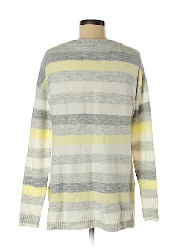 Gap Pullover Sweater (view 2)