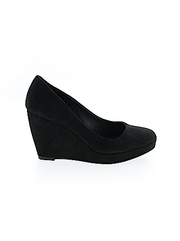 Apt. 9 Wedges (view 1)