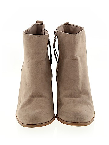 Old Navy Ankle Boots (view 2)
