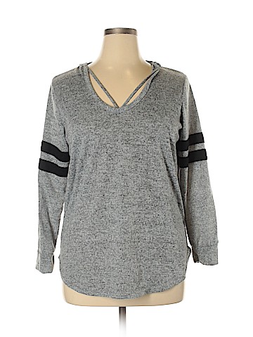 Bobbie Brooks Pullover Hoodie (view 1)