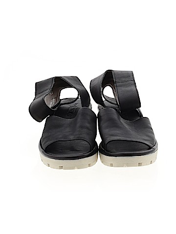 The Flexx Sandals (view 2)