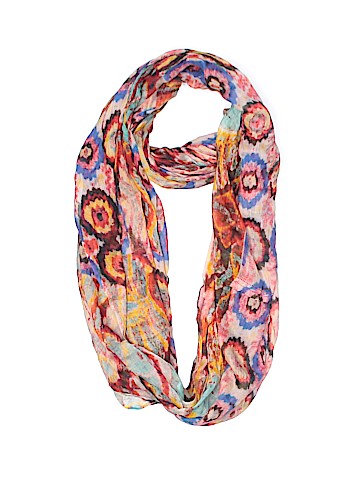 Lily and Lionel Scarf (view 1)