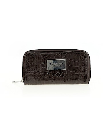 Liz Claiborne Wallet (view 1)