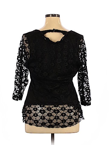 Torrid 3/4 Sleeve Top (view 2)