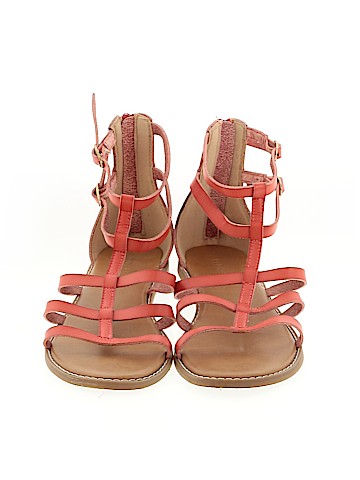 Old Navy Sandals (view 2)