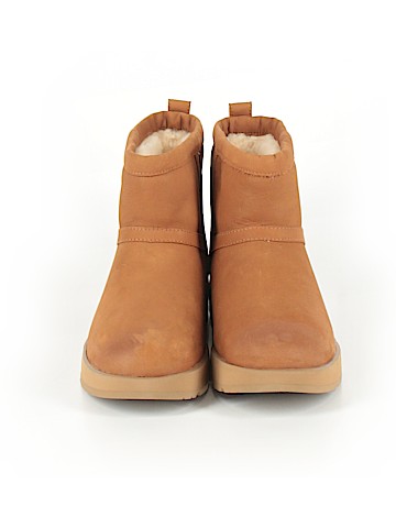 Ugg Australia Ankle Boots (view 2)