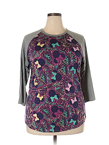 Lularoe 3/4 Sleeve T-Shirt (view 1)