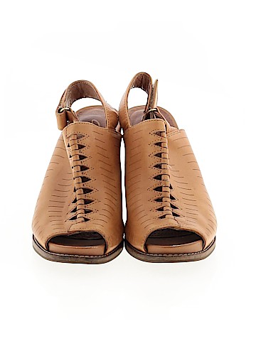 Clarks Heels (view 2)