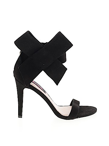 Betseyville By Betsey Johnson Heels (view 1)