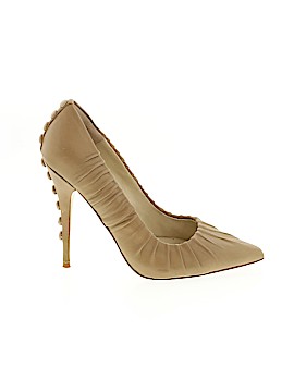 Elizabeth and James Size 6 1/2