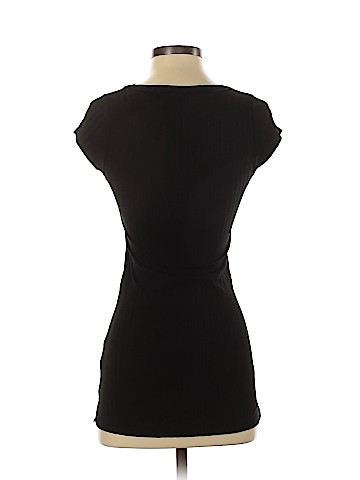 H&M Short Sleeve T-Shirt (view 2)