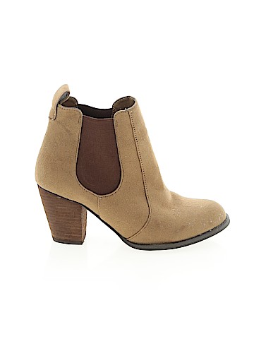 Kenneth Cole REACTION Ankle Boots (view 1)