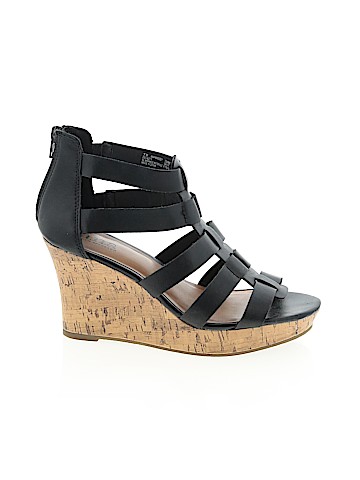 a.n.a. A New Approach Wedges (view 1)