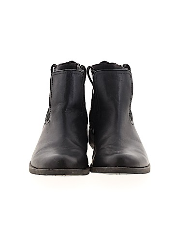 Timberland Ankle Boots (view 2)