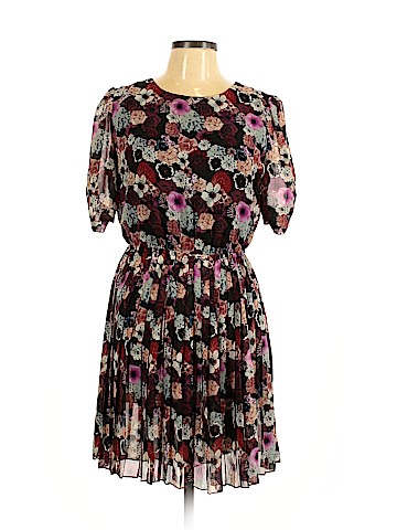 Pins and Needles Casual Dress (view 1)