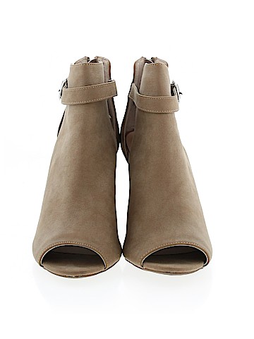 Madden Girl Ankle Boots (view 2)