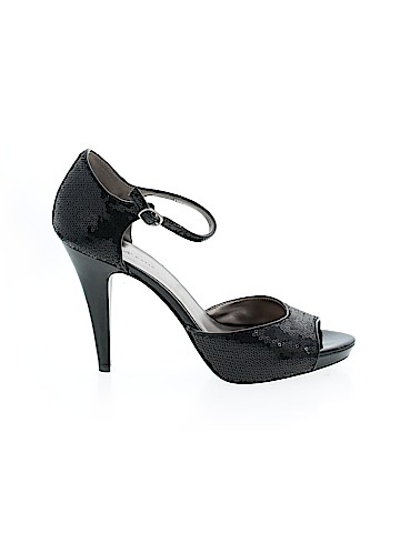 Kelly & Katie Heels (view 1)