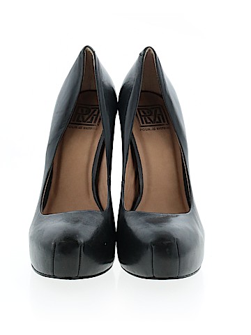 Pour La Victoire Heels (view 2)