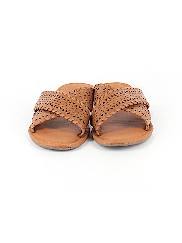 Universal Thread Sandals (view 2)