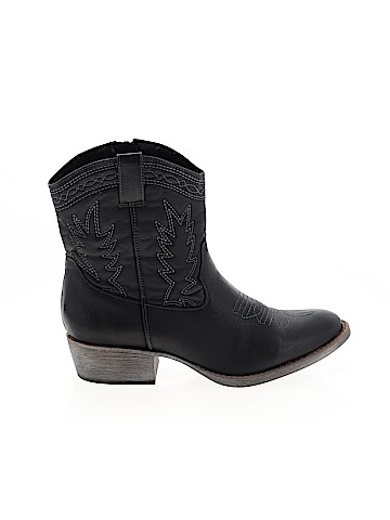 COCONUTS by Matisse Ankle Boots (view 1)