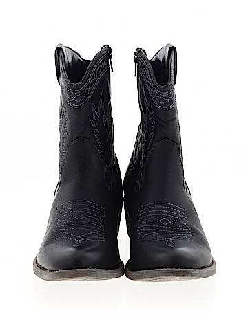 COCONUTS by Matisse Ankle Boots (view 2)