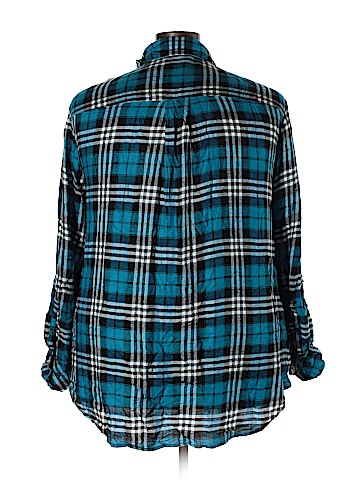 Lane Bryant Long Sleeve Button-Down Shirt (view 2)